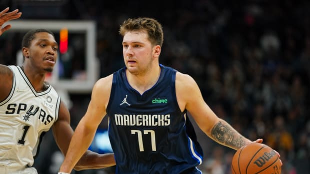 Luka Doncic, Dallas Mavericks, San Antonio Spurs